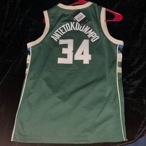NBA Giannis Antetokumnpo jersey